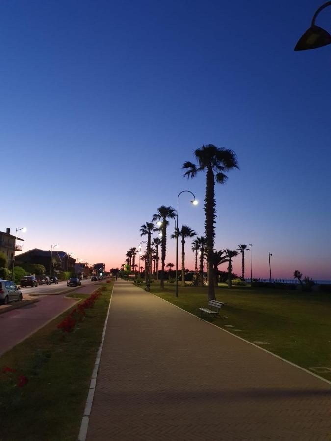 Casa Matilda Hotel Porto SantʼElpidio Екстериор снимка