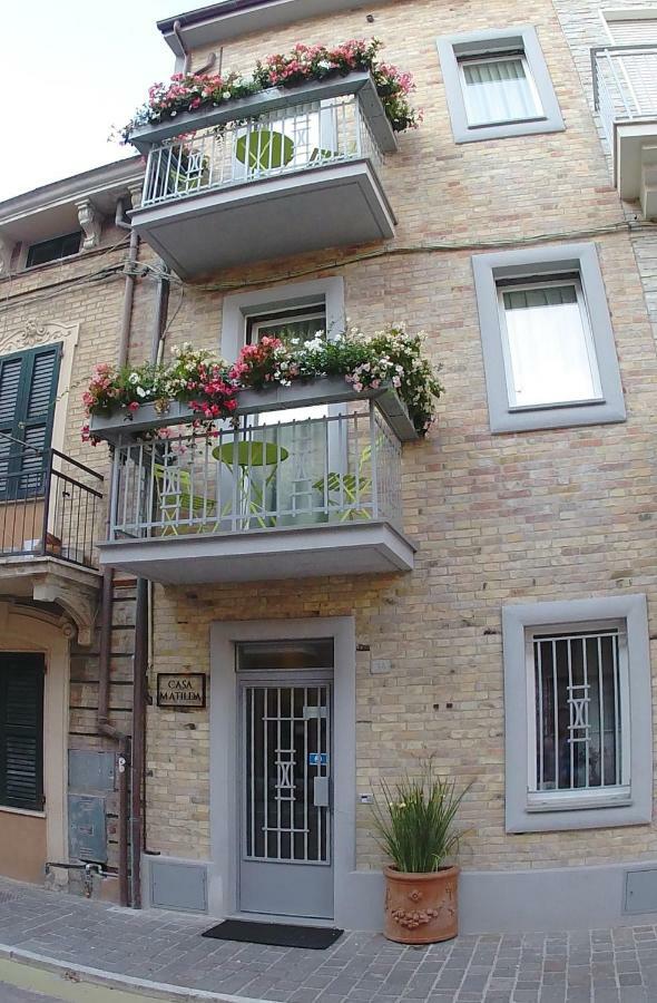 Casa Matilda Hotel Porto SantʼElpidio Екстериор снимка